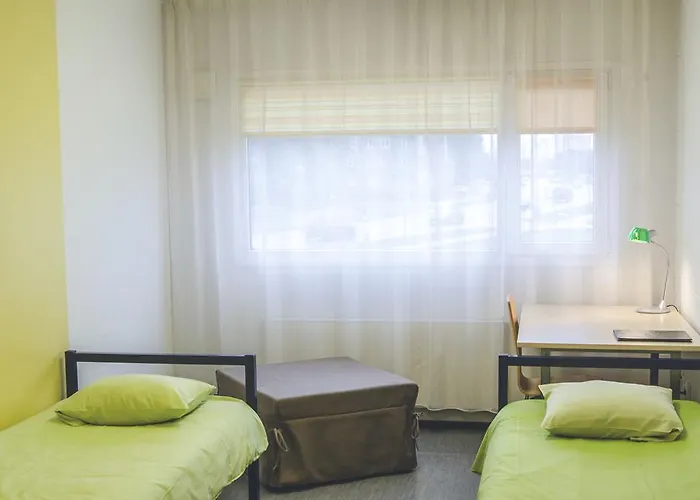 Academic * تالين